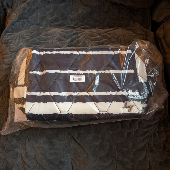 Lug Bumper Cosmetic in Navy Stripe NWT - Picture 4 of 7